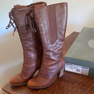 Timberland Women's Tan Lace-Up Leather Boots